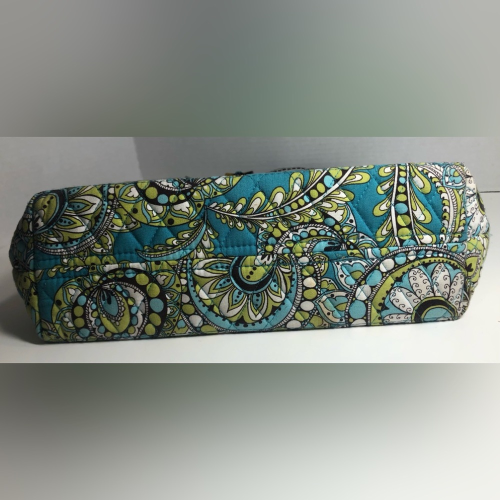 3 Retired Vera Bradley Peacock Pattern - Tote, Wristlet Purse and Checkbook Case - Picture 13 of 16